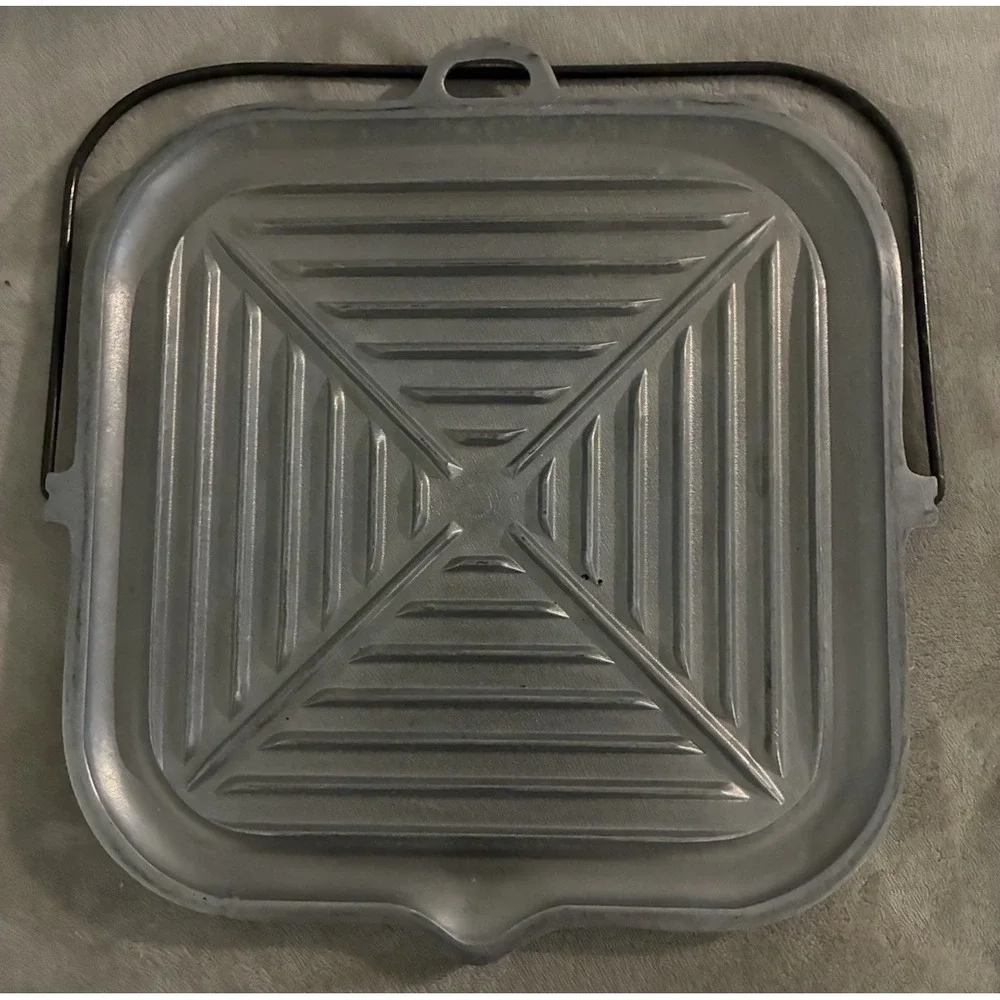 Vintage Silver Seal Griddle Hammered Aluminum 12